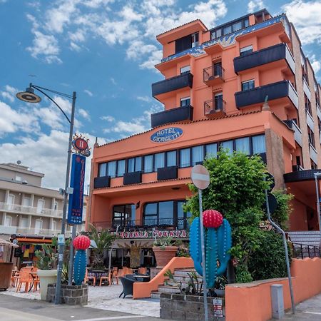 Hotel Giorgetti Orange Белларія-Іджеа-Марина Екстер'єр фото