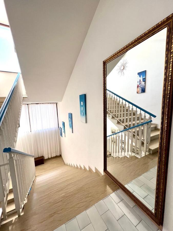 Hotel Giorgetti Orange Белларія-Іджеа-Марина Екстер'єр фото
