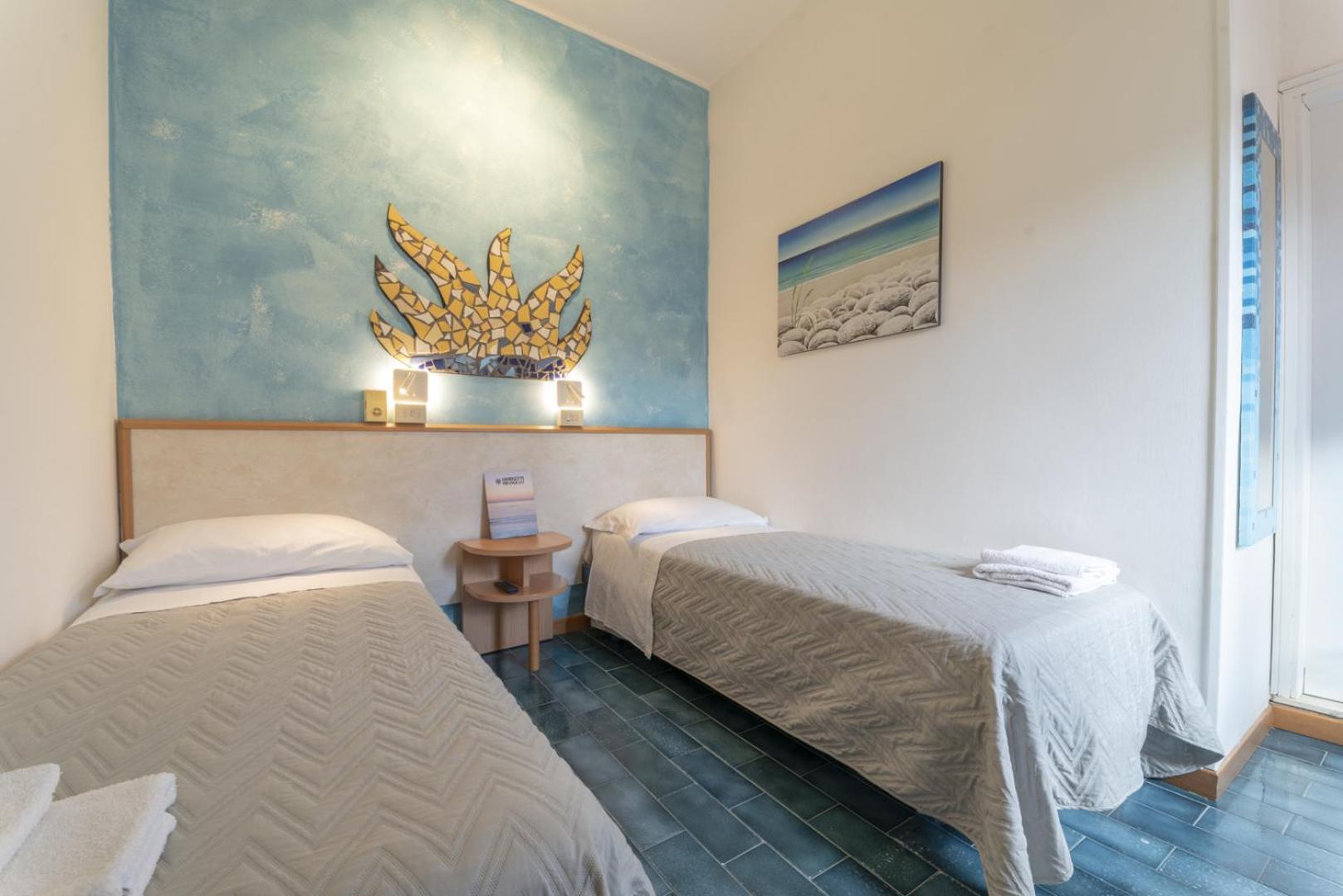 Hotel Giorgetti Orange Белларія-Іджеа-Марина Екстер'єр фото
