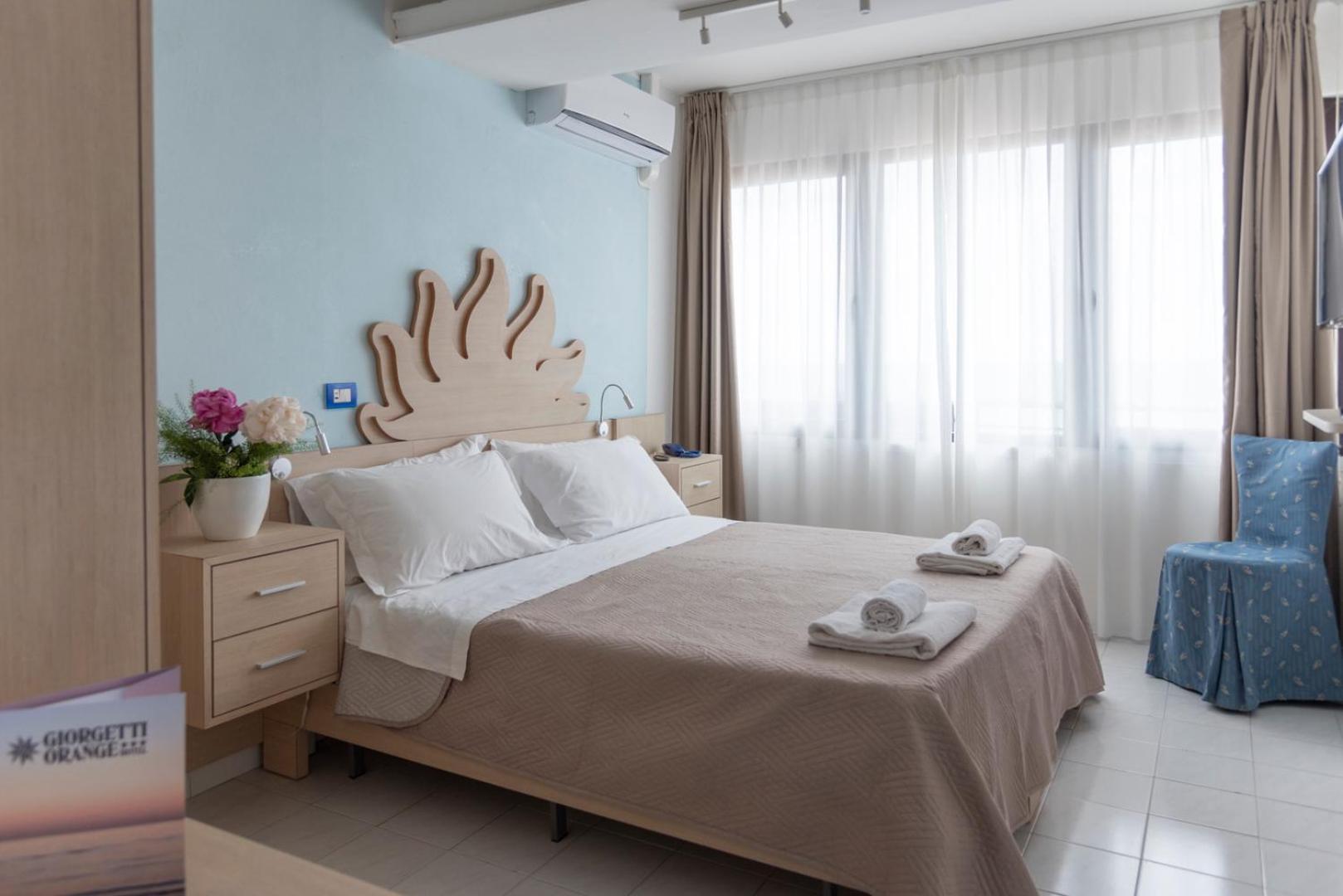 Hotel Giorgetti Orange Белларія-Іджеа-Марина Екстер'єр фото