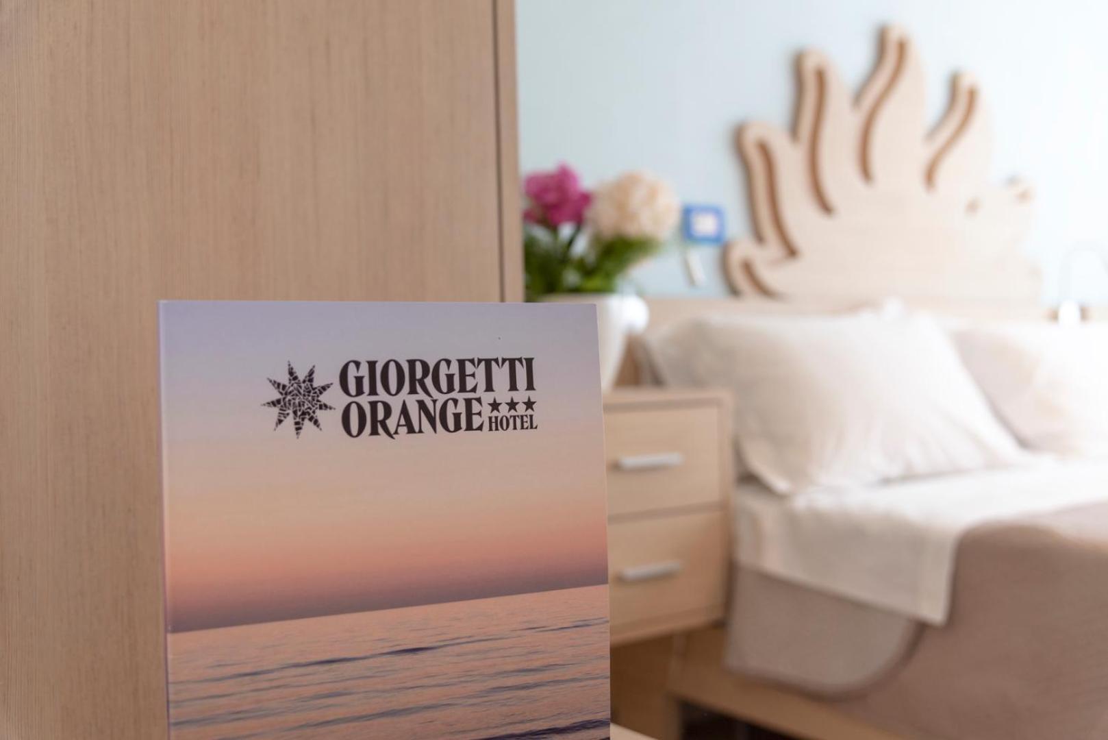Hotel Giorgetti Orange Белларія-Іджеа-Марина Екстер'єр фото